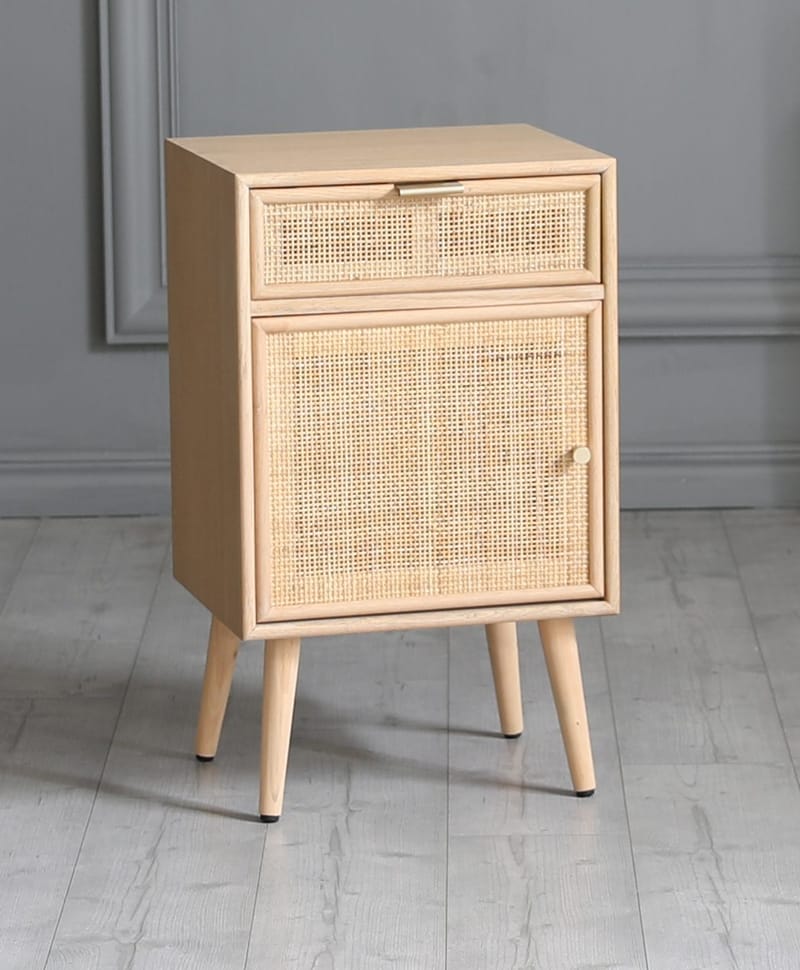 Sängbord i rotting/ek - Stockholm - Ekbetsat trä/ljus rotting - Products - Möbler - Bord & matgrupp - Avlastningsbord & sidobord - Sängbord & nattduksbord