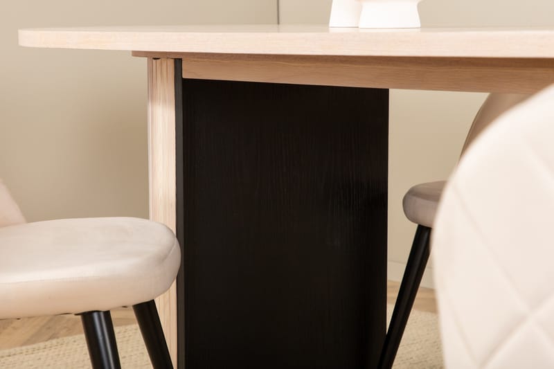 Bianca Matgrupp 200 cm Oval med 4 Velvet stolar - Beige - Products - Möbler - Bord & matgrupp - Matgrupp