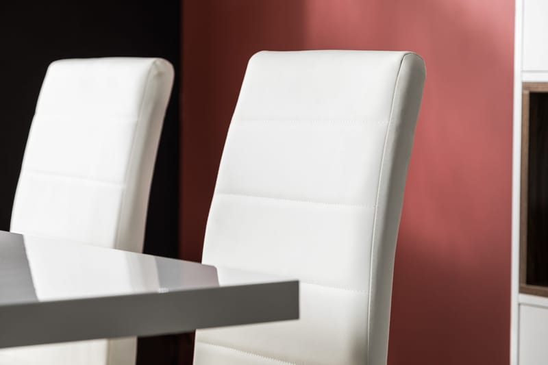 Cesi Matgrupp 140 cm med 4 Cibus Stol - Vit/Svart/Svart PU/Krom - Products - Möbler - Bord & matgrupp - Matgrupp