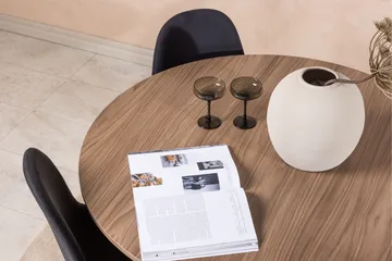 Durango Matgrupp 120 cm Rund med 4 Polar Stolar - Valnöt - Products - Möbler - Bord & matgrupp - Matgrupp