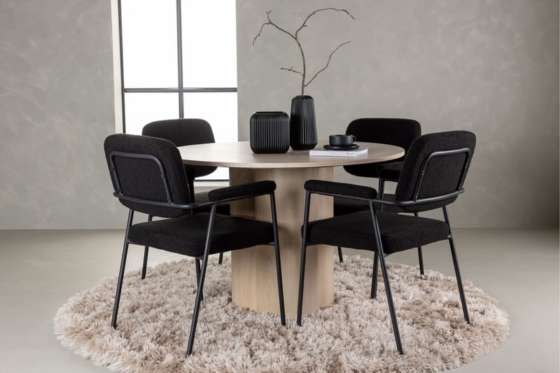 Olivia Matgrupp 110 cm Rund med 4 Yesterday stolar - Whitewash - Products - Möbler - Bord & matgrupp - Matgrupp