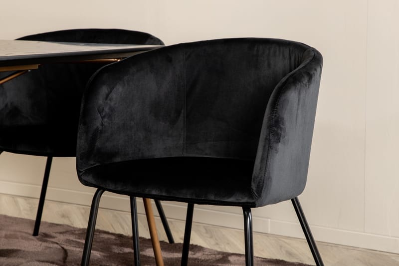 Petra Matgrupp 190 cm Rektangulär med 6 Berit stolar - Svart - Products - Möbler - Bord & matgrupp - Matgrupp