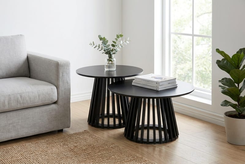 Peyra Soffbord Runt 86 cm Fanér - Svart - Products - Möbler - Bord & matgrupp - Soffbord