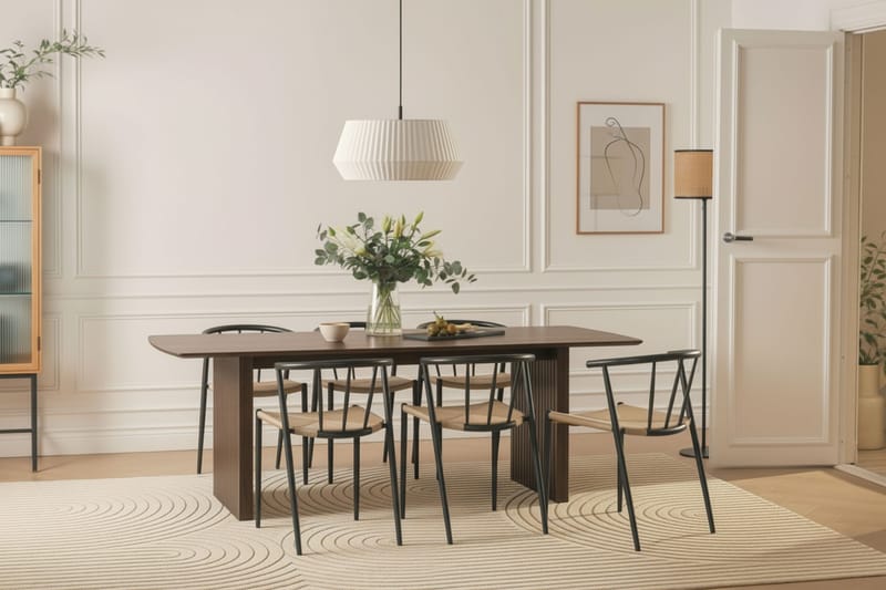 Richeto Matbord 240 cm med 6 Winston Matstolar - Rökt ek / Beige / Metallben Svart - Products - Möbler - Bord & matgrupp - Matgrupp