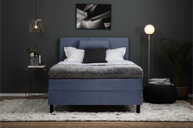 Lucky Komplett Sängpaket 120x200 Skum Slät Sänggavel - Nackkudde Stor Mörkblå - Products - Möbler - Säng - Enkelsäng