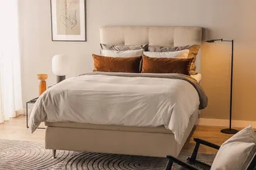 Oslo Lyx Kontinentalsäng 140x200 cm - Beige - Products - Möbler - Säng - Kontinentalsäng