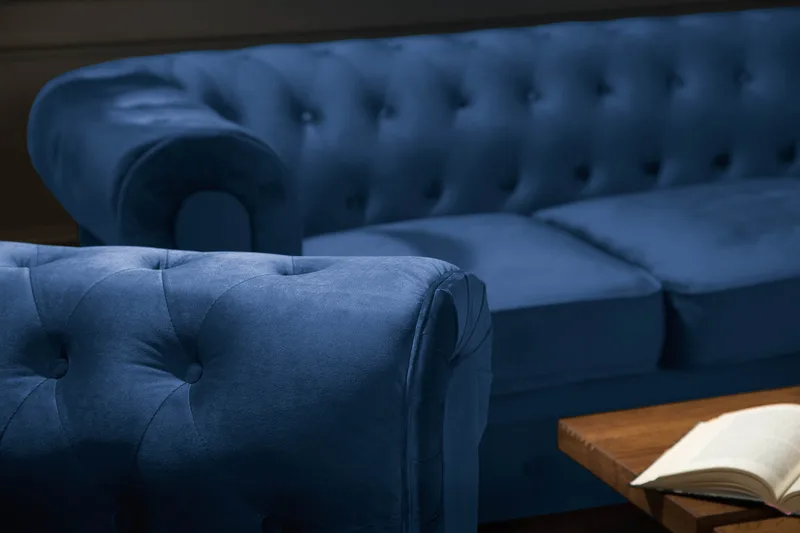 Chesterfield Lyx Soffgrupp 3+2+1 i Sammet - Mörklblå / Blå - Products - Möbler - Soffa - Soffgrupp - Chesterfield soffgrupp