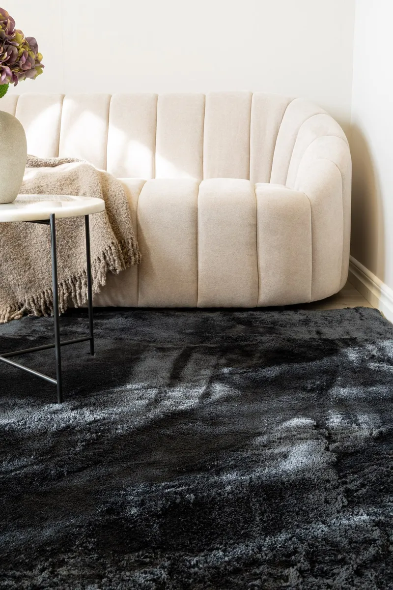 Cozy Ryamatta 133x190 cm Rektangulär - Svart - Products - Textil & mattor - Matta - Modern matta - Ryamatta