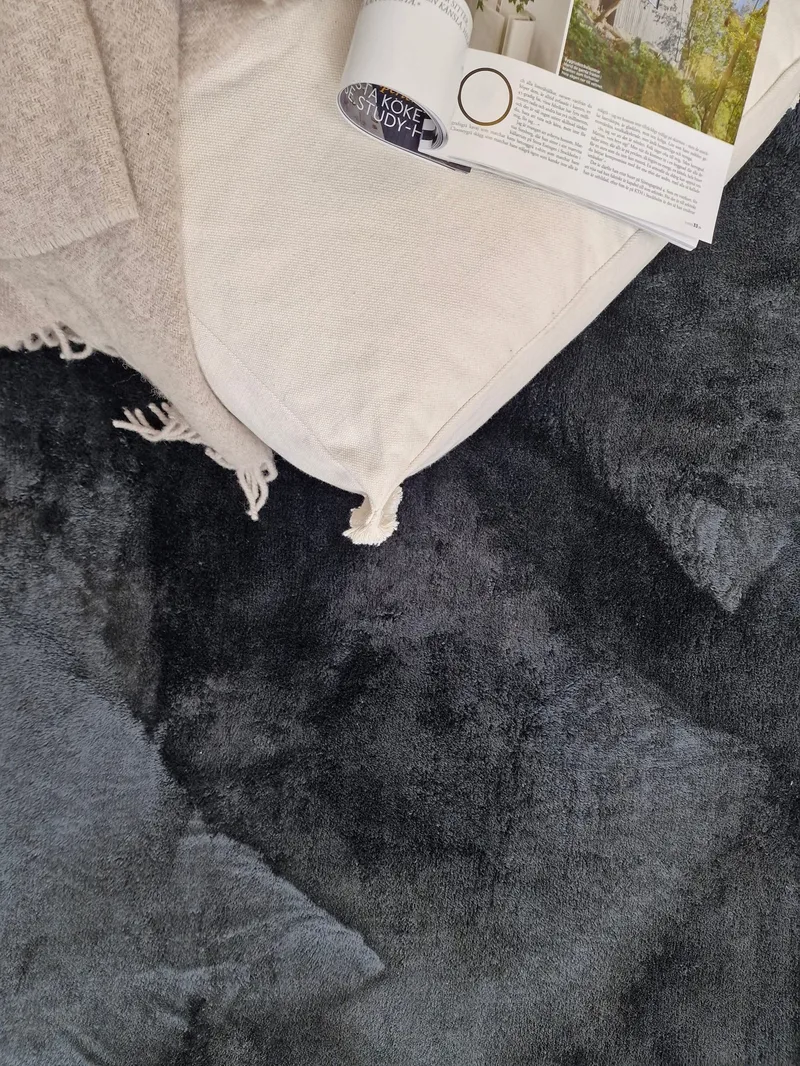 Cozy Ryamatta 160x230 cm Rektangulär - Svart - Products - Textil & mattor - Matta - Modern matta - Ryamatta